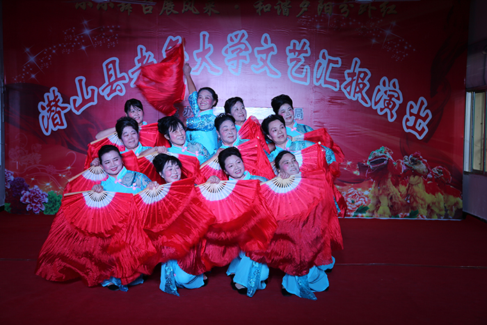 踏歌起步的中国