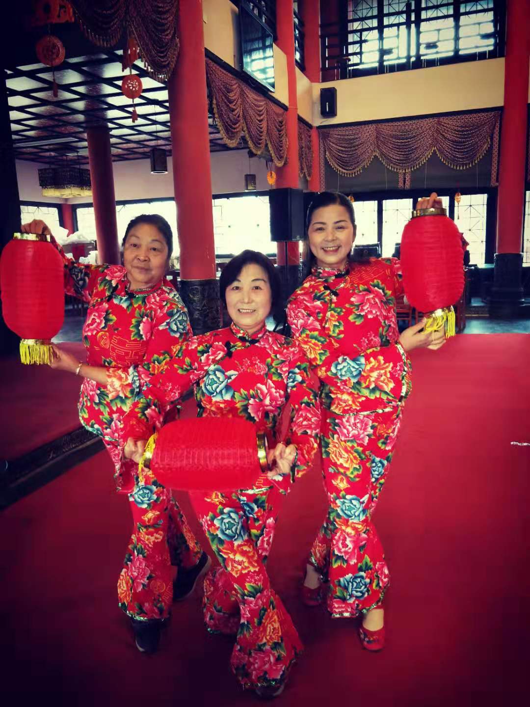 潜山市老年大学应邀参加旅行社年终旅游活动(图3) 潜山市老年大学应邀参加旅行社年终旅游活动(图3)